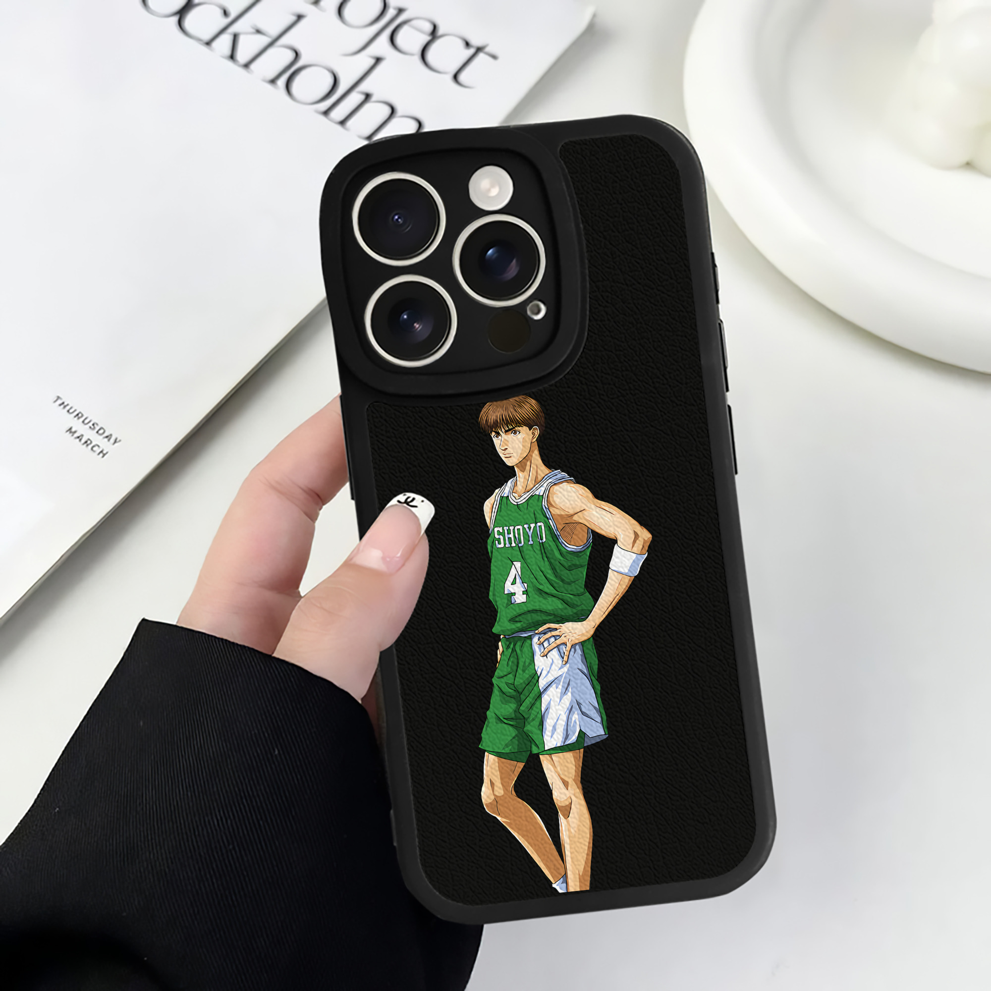 （画像用） SLAM DUNK／スラムダンク 【iPhone 16シリーズ対応】シリコンスマホケース（レザー調） 材質：シリコン